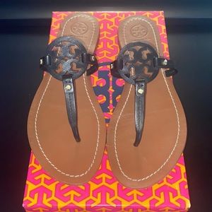 Tory Burch Mini Miller Leather Thong- Sandal-Black Size 9. LIKE NEW! Worn twice.